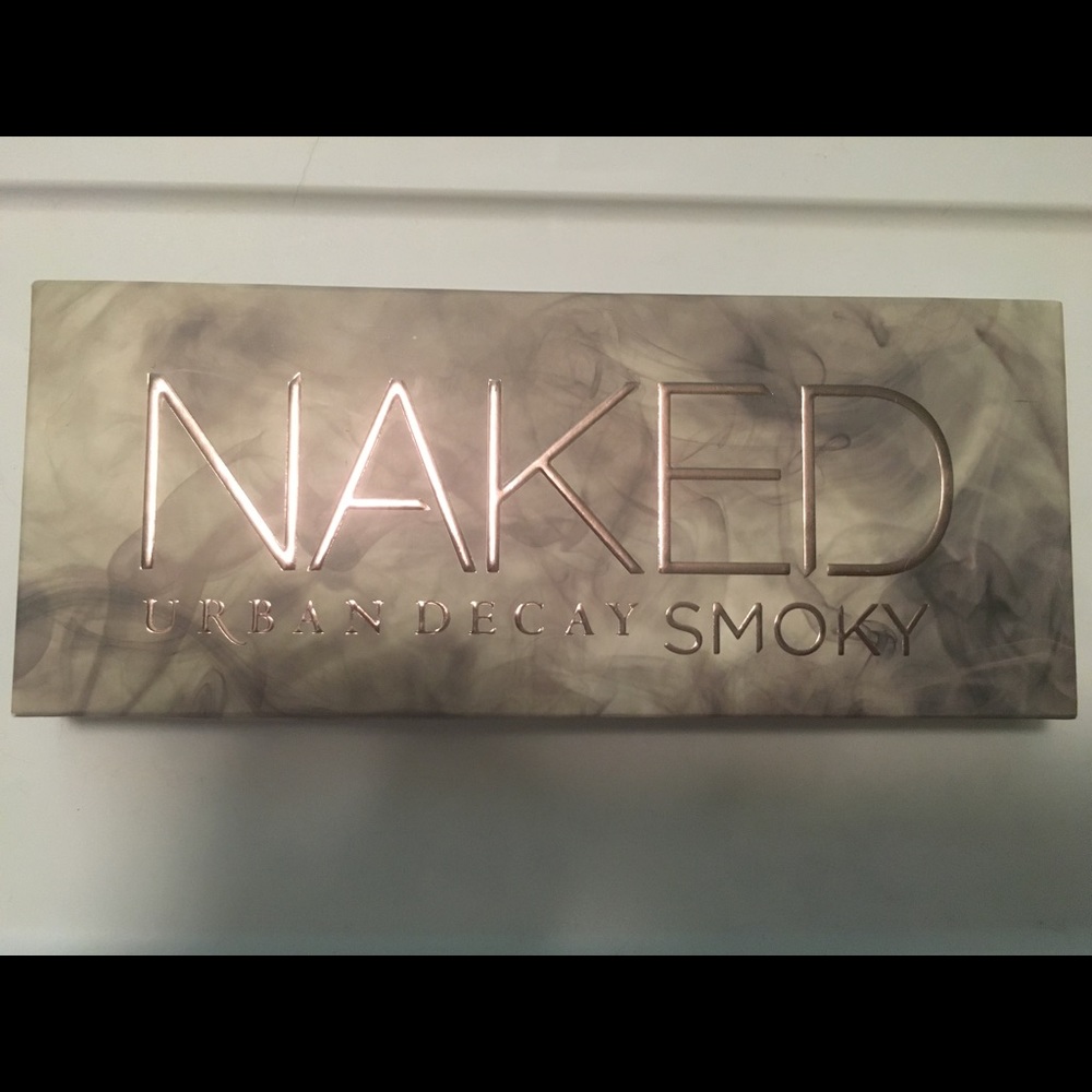 Urban Decay Smokey palette NEW never used